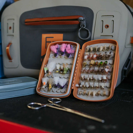 Tacky Pescador Fly Box - Small with dry flies